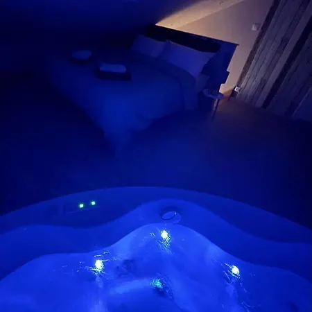 Апартаменты Le Nid D'amour 2pers / Wifi / Sauna