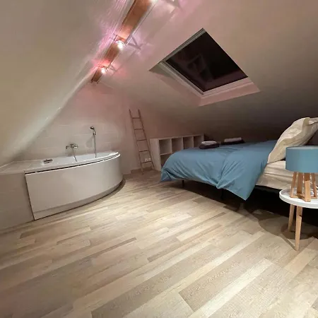 Апартаменты Le Nid D'amour 2pers / Wifi / Sauna