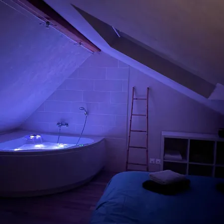Apartment Le Nid D'amour 2pers / Wifi / Sauna Houssen