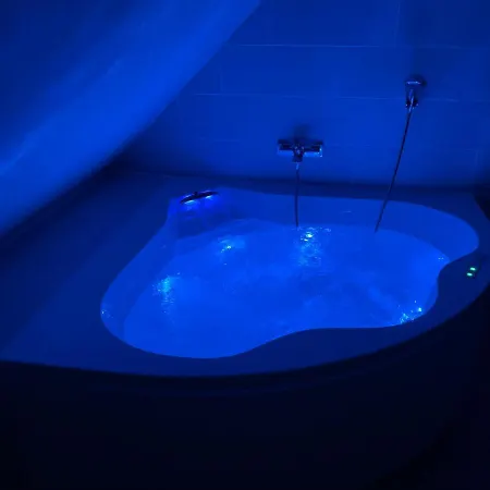 Le Nid D'amour 2pers / Wifi / Sauna * Houssen